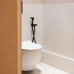 Aisha Hotel *