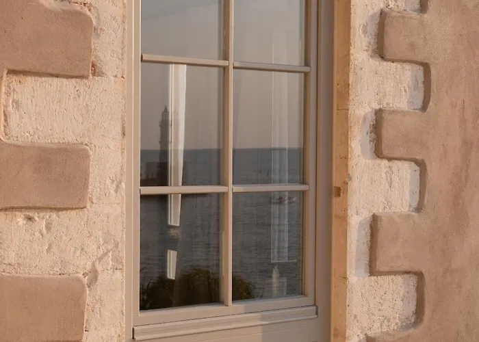 Готель Aisha *