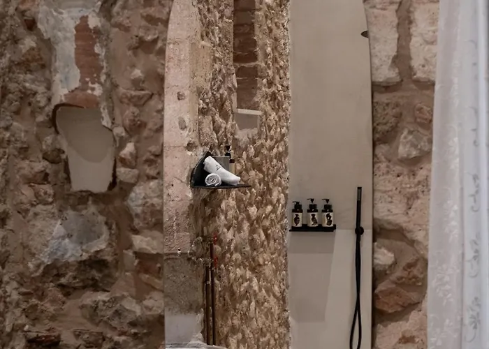 Готель Aisha Ханья (Крит)