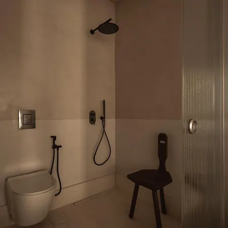 Aisha Hotel *