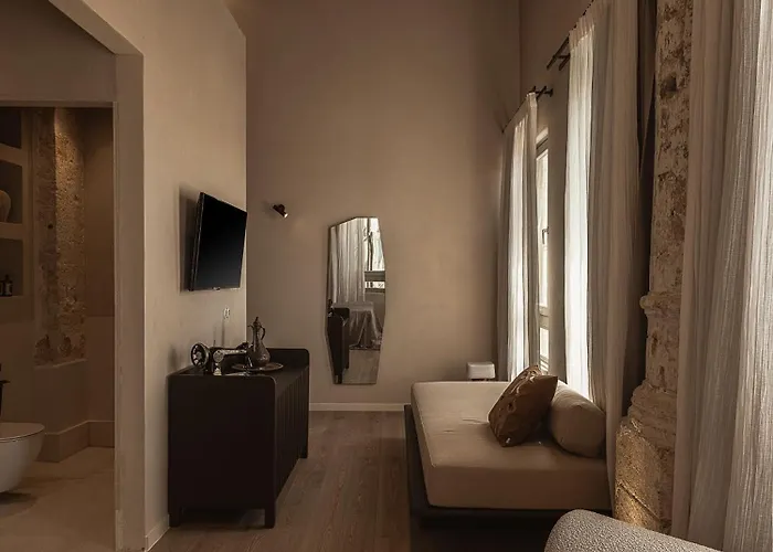 Aisha Chania (Crete)